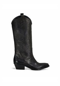 Stivale da cowboy in pelle nera con un motivo a serpente testurizzato, punta appuntita e tacco basso impilato. Include una linguetta sul retro.