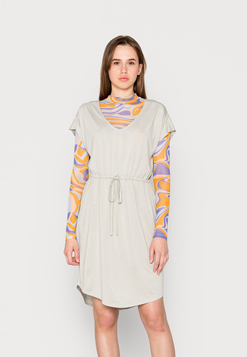 Damen Freizeitkleider | JDY JDYDALILA FROSTY DRESS Freizeitkleid mineral gray/dunkelgrau - XK34332 Damen Freizeitkleider | JDY JDYDALILA FROSTY DRESS Freizeitkleid mineral gray/dunkelgrau - XK34332