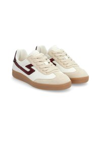 Beige sneakers with a white leather upper, suede accents, and a burgundy logo. Features a textured tan rubber sole and lace-up front.