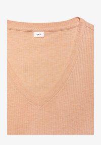 Unselected, orange meliert