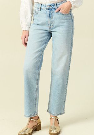 GERADE - HOCHGESCHNITTEN - Jeans a sigaretta - denim bleach
