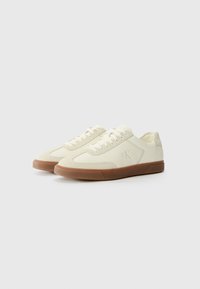 Calvin Klein Joggesko - marshmallow