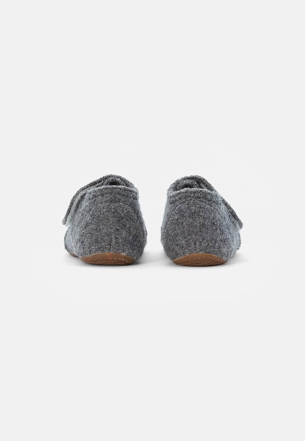 BABYKLETTSCHUH STERNENSTICK – Krabbelschuh – grau