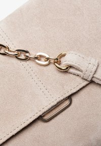 Zign LEATHER - Borsa a tracolla - taupe
