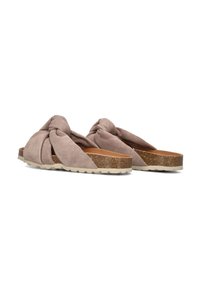 Geknoopte, roze suède sandalen met een in kurk gewikkeld plateau en een gestructureerde rubberen zool, met open tenen en voetbedekking.