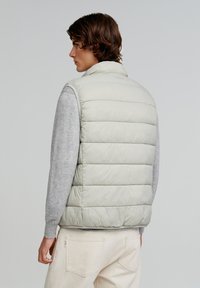 Scalpers NEW GSTAAD  - Vest - cream