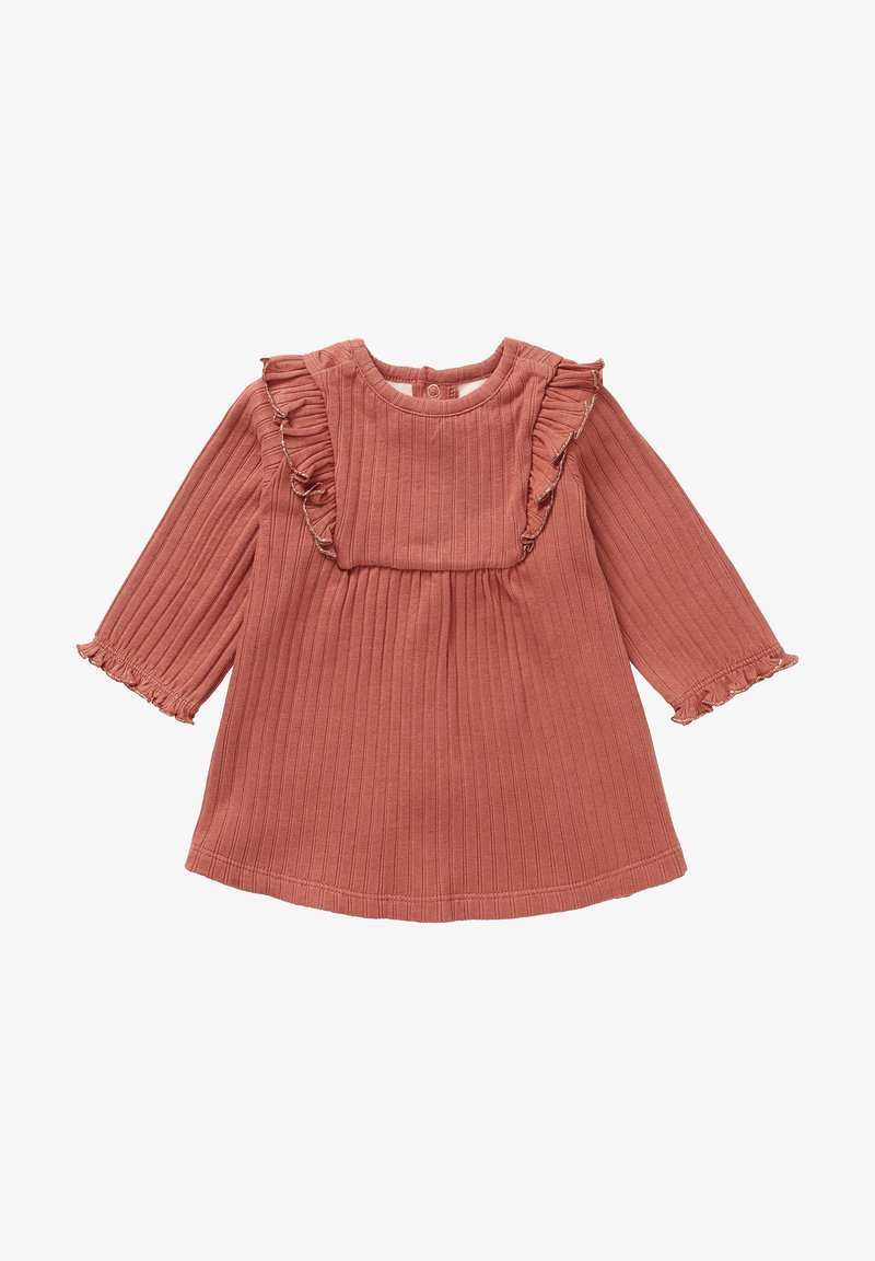 Robe bébé à manches longues côtelée rose poussiéreux avec volants sur la poitrine et les poignets, fermeture par boutons au dos.