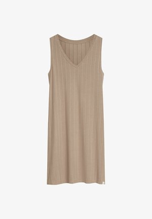 Beżowa, prążkowana sukienka bez rękawów z dekoltem w kształcie litery V i prostym dołem, charakteryzująca się miękką strukturą i delikatnymi pionowymi liniami.