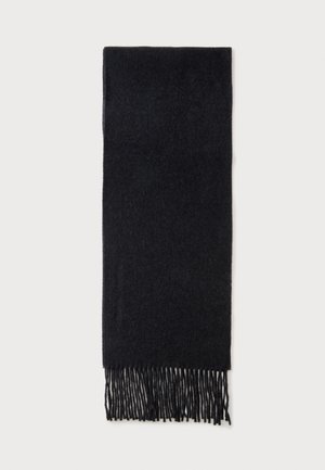 Écharpe rectangulaire en laine noire avec de longues franges à une extrémité, présentée sur un fond neutre uni.