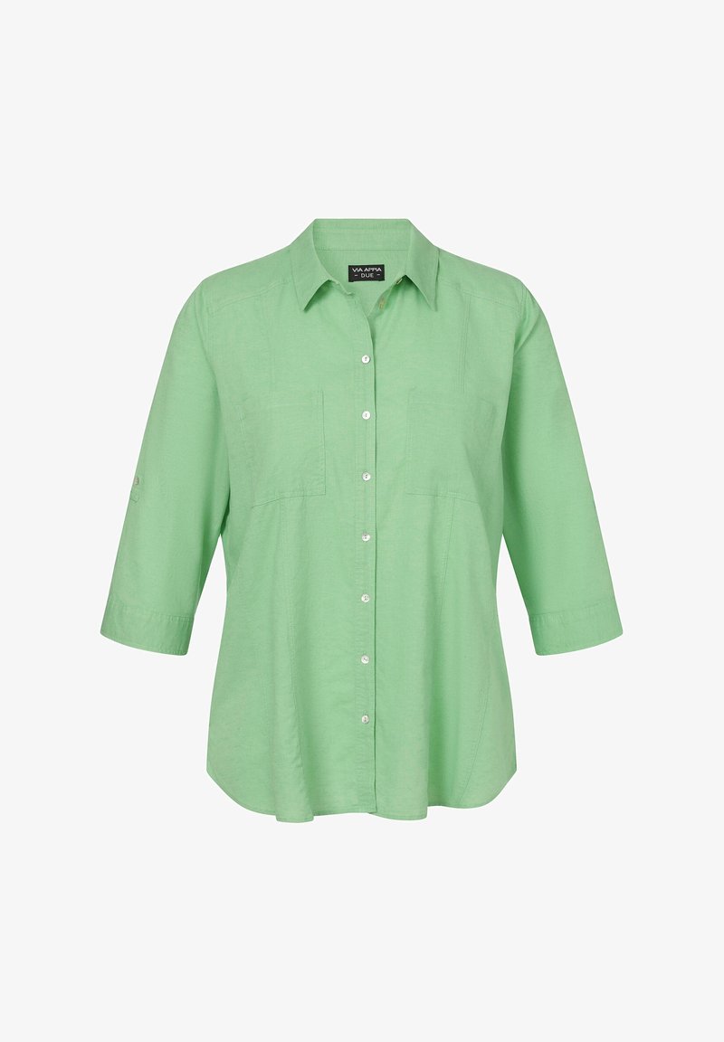 Lichtgroen overhemd met knopen en een kraag, driekwartmouwen, twee borstzakken en een subtiele textuur. Witte knopen verbeteren het ontwerp.