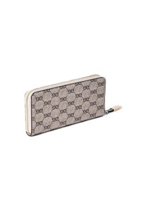 Portafoglio beige con superficie testurizzata, caratterizzato da un motivo monogramma scuro ripetuto, chiusura con zip e un piccolo accento di etichetta nera.