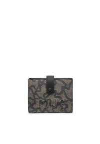 Portefeuille en cuir beige avec un motif abstrait foncé, doté d'une fermeture à pression. Surface texturée avec un détail de marque en relief.