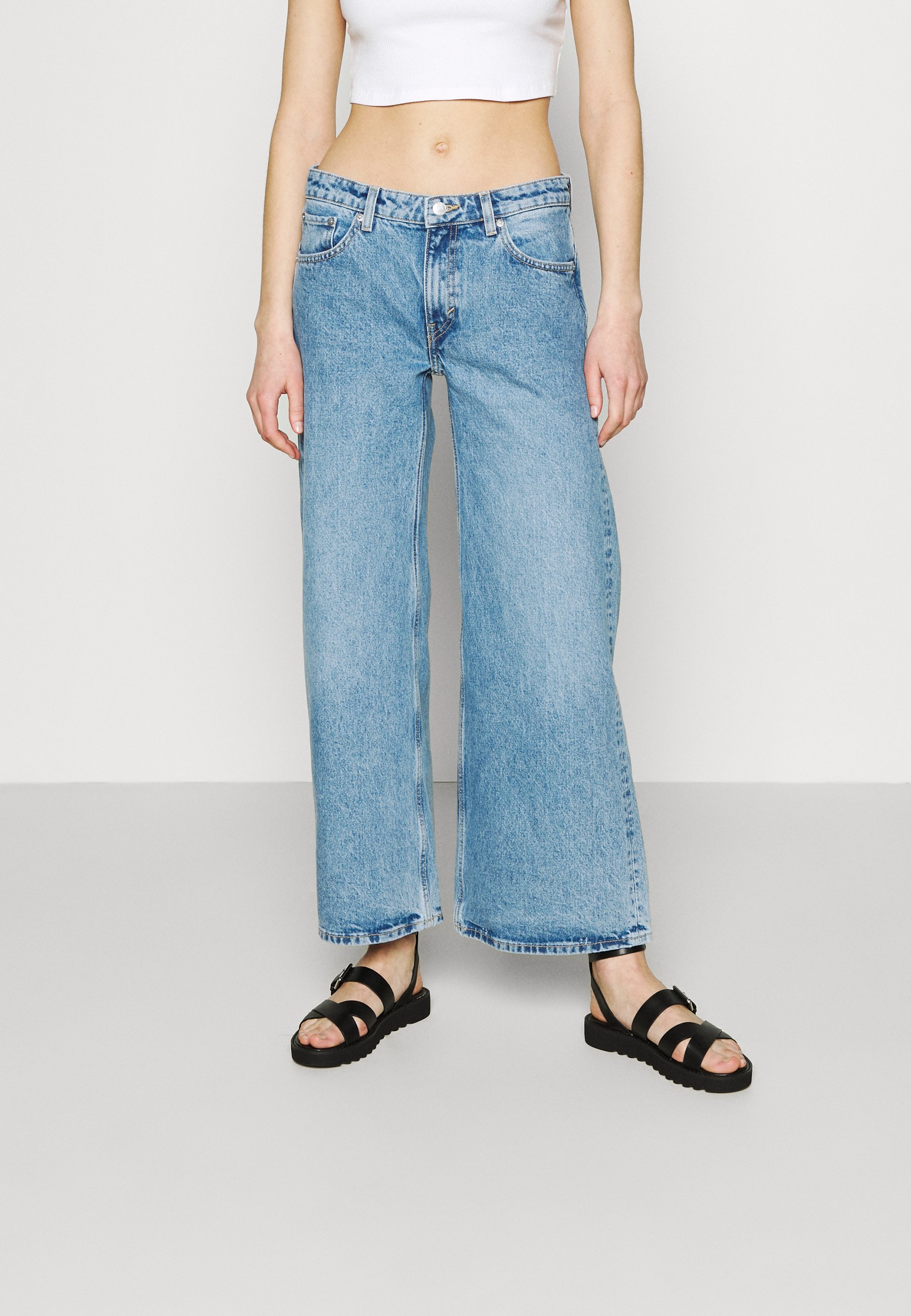 Weekday RAY LOW - Flared Jeans - hanson 