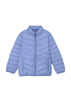 Veste en duvet bleu clair en nylon matelassé. Elle dispose d'une fermeture éclair à l'avant, d'un col montant et de poignets élastiques. Logo simple sur la poitrine.