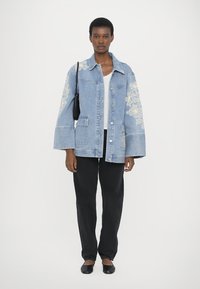 Alemais CHARLENE JACKET - Džinsa auduma jaka - light wash