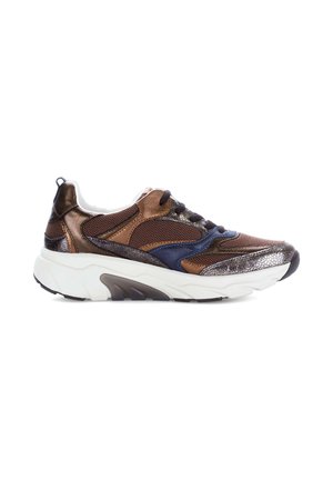 Sneakers laag - bronce kupfer zimt k