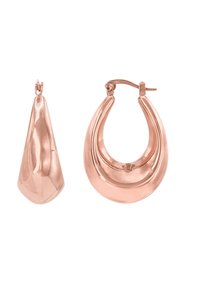 Orecchini in oro rosa caratterizzati da una forma a goccia liscia e un design a cerchio curvo più ampio con una finitura lucida.