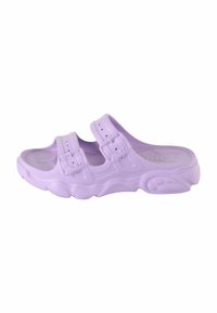 Fialové šľapky na slip-on s dvoma nastaviteľnými popruhmi, tvarovaným dizajnom, textúrovanou podrážkou a výrazným logom na boku.