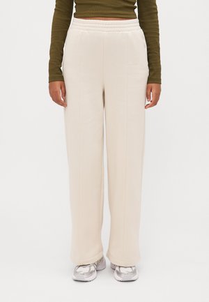 FRONT SEAM STRAIGHT LEG - Pantaloni sportivi - beige