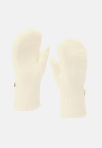 Manoplas blancas de punto con textura acanalada, que presentan un pequeño detalle de latón en la muñeca. Tela suave y cálida, ideal para el clima frío.