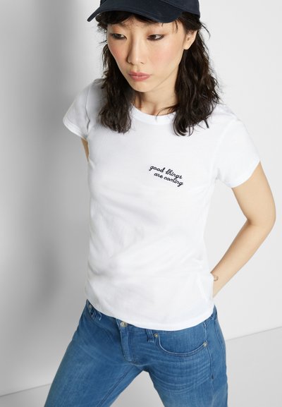 rag & bone DRE LOW-RISE SLIM BOYFRIEND WHITE LABEL - Calças de ganga justas - poppy