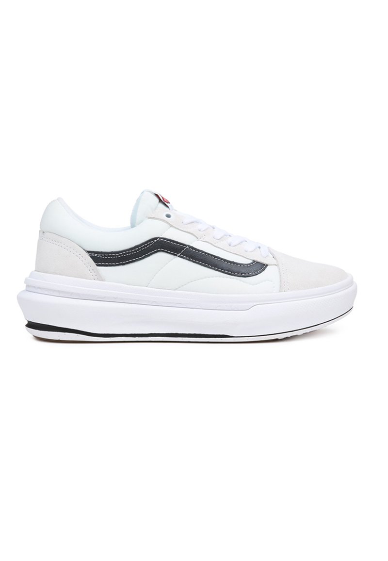 Vans - UA OLD SKOOL OVERT CC - Športni copati - white, Povečajte