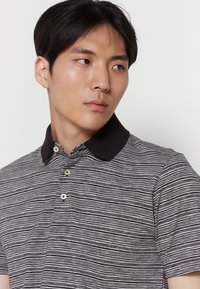 s.Oliver Poloshirt - grey/black