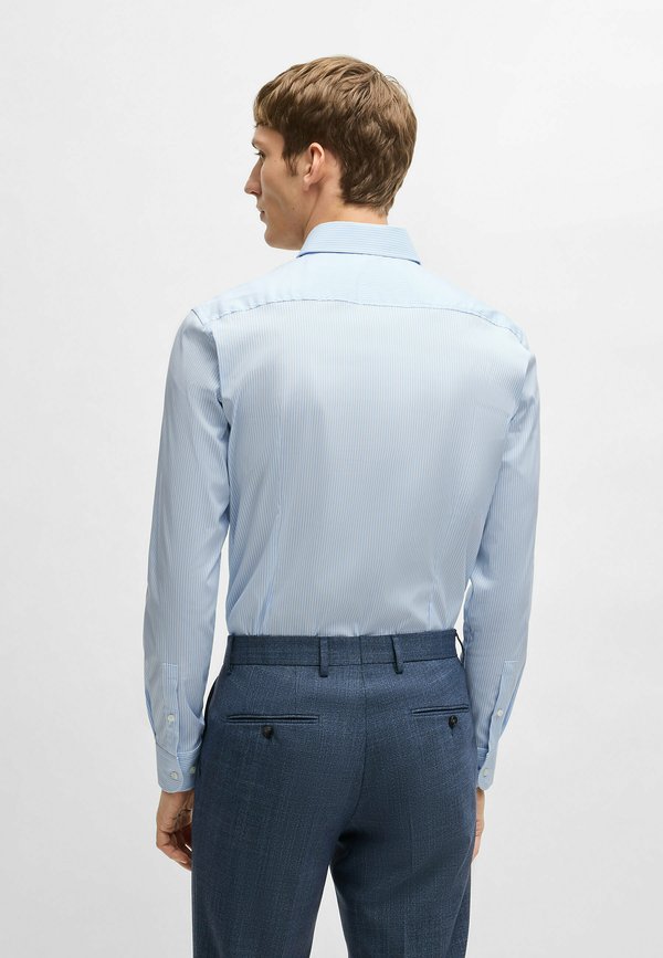 HANK-SPREAD - Shirt3