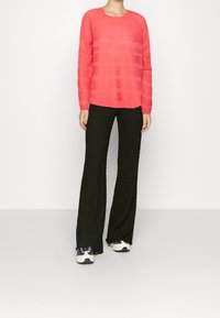 ONLY Trui - coral