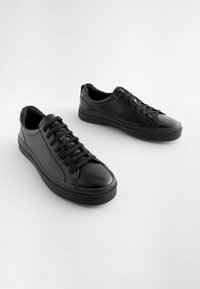 Next REGULAR FIT - Tenisky - black