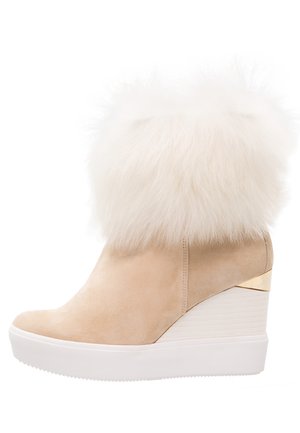 Støvletter m/ kilehæl - beige