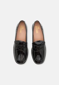 Love Moschino Belebújós cipők - nero