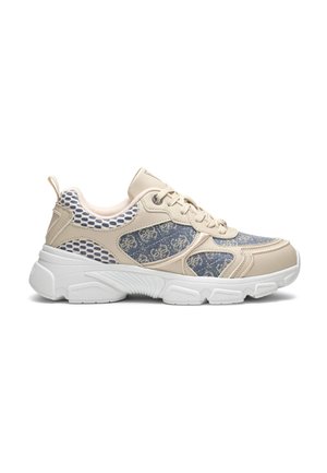 Baskets beige et bleues avec semelle épaisse blanche, accents en mesh et cuir, motif de logo sur le côté et fermeture à lacets, vue de profil.