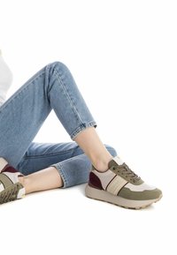 Refresh Zapatillas - kakhi