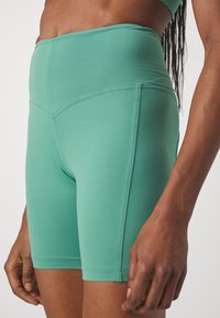Nebbia Leggings - green