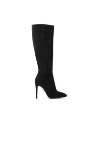 Schwarze, knielange Stiefel aus Wildleder mit einer spitzen Zehe und einem hohen Stiletto-Absatz. Das Design zeichnet sich durch eine glatte Oberfläche und eine elegante Silhouette aus.