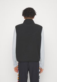 Ellesse Väst - black