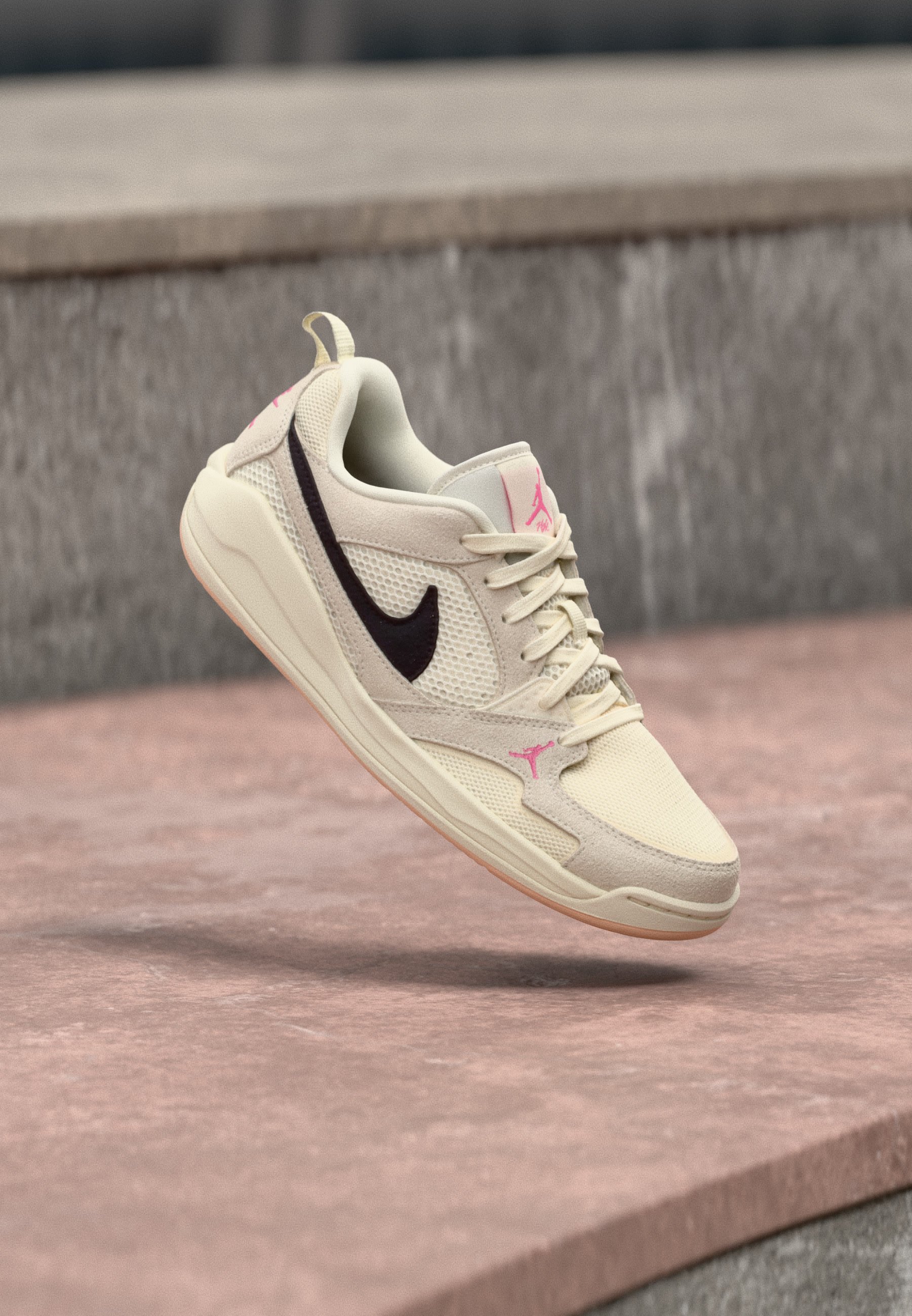Jordan CMFT ERA - Trainers - birch/burgundy ash/pale ivory  display picture 1