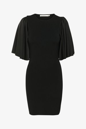 Musthave kleit sobiva siluetti, lühikeste kergelt laienevate varrukatega, ribakujulise tekstuuri ja ümmarguse dekolteega. Elegantne disain, mis sobib erinevateks juhtudeks.