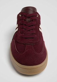 Stradivarius Tenisky - dark red