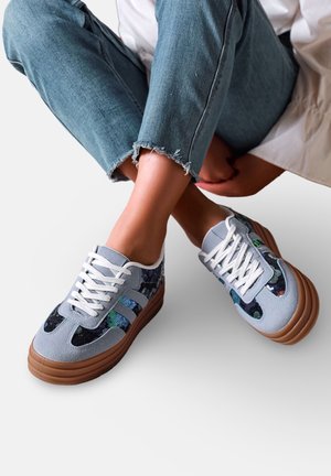 FALBALA, FALBALA - Baskets basses - blue