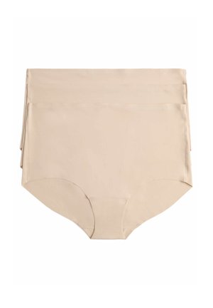 Tres bragas de mujer beige, sin costuras, de talle alto apiladas, tela lisa sin costuras visibles ni patrones.