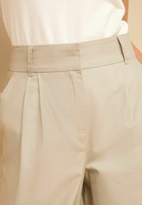 Next SMART WIDE LEG - Auduma bikses - stone