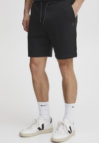 INDICODE JEANS IDNILSSON - Kratke hlače - black