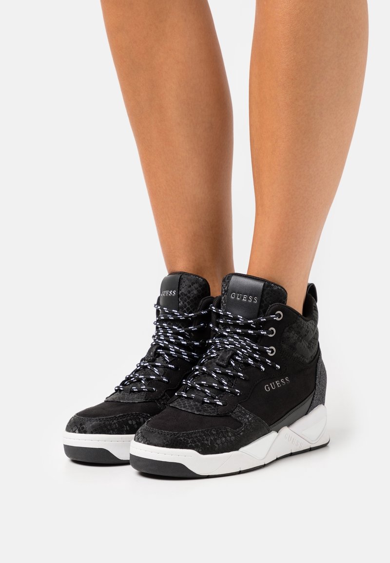 Guess Vysoké tenisky - black