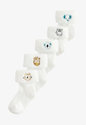 Fünf Paar weiße Babysocken mit umgeschlagenem Bündchen, jeweils mit einem anders bestickten Tiergesicht: Katze, Giraffe, Koala, Zebra und Elefant.