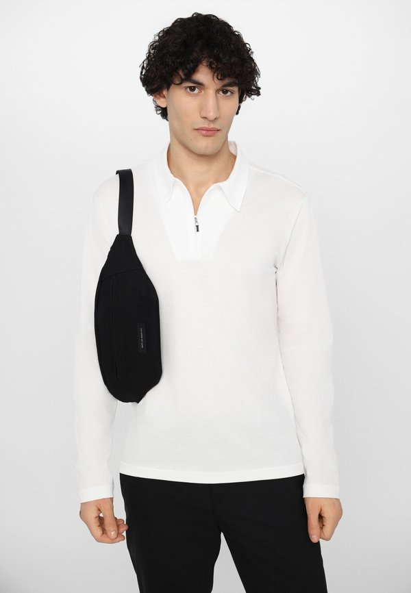 LARON - Long sleeved top3