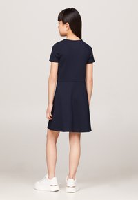 Tommy Hilfiger PUNTO FIT FLARE  - Robe en jersey - desert sky
