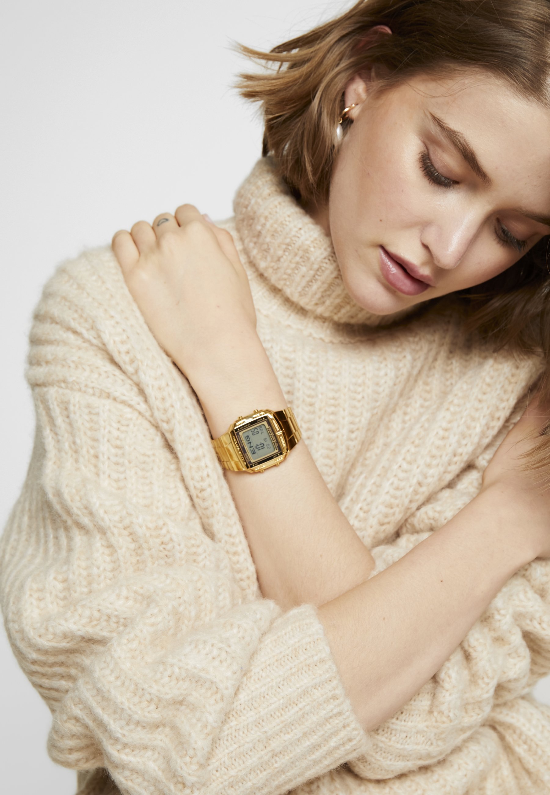 casio gold face mini watch