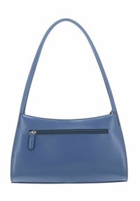 Sac à main en cuir synthétique bleu avec un design incurvé, une longue bandoulière et une poche zippée à l'avant. Texture lisse, style minimaliste.